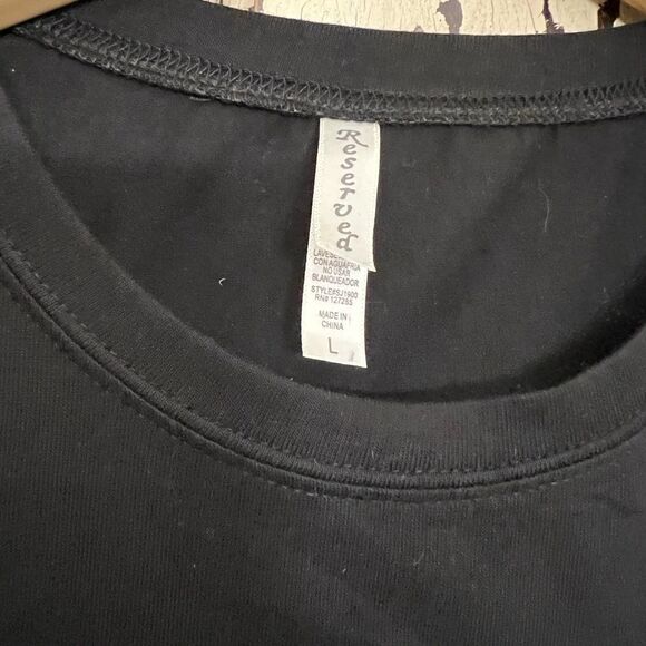 EUC sparkly sequined dolphin souvenir top. Size L - Picture 6 of 7